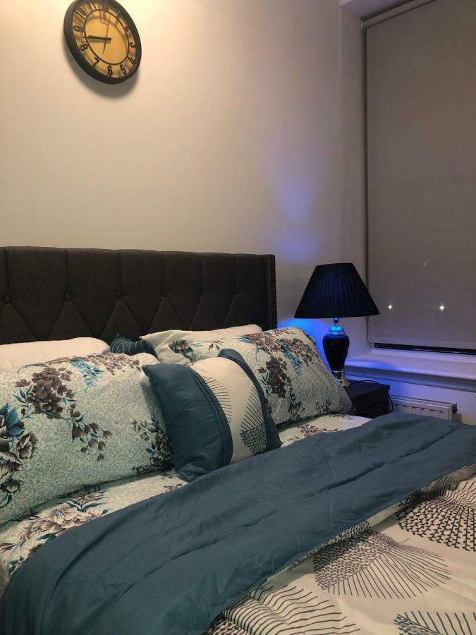 Biverlyhills Holiday Home New York Bagian luar foto